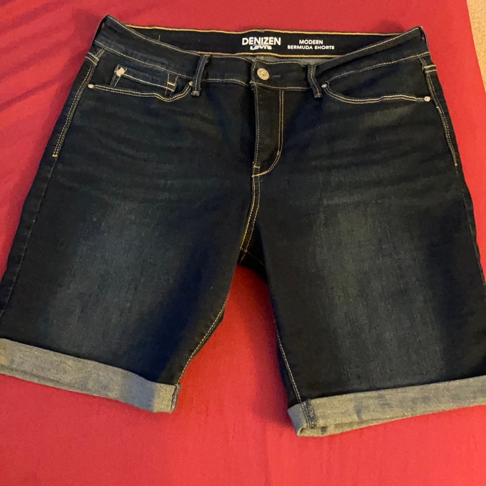 Denizen modern Bermuda shorts dark wash